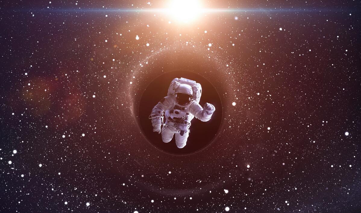 何为虫洞？能让我们穿越时空吗？786 / 作者:刘moon / 帖子ID:130475