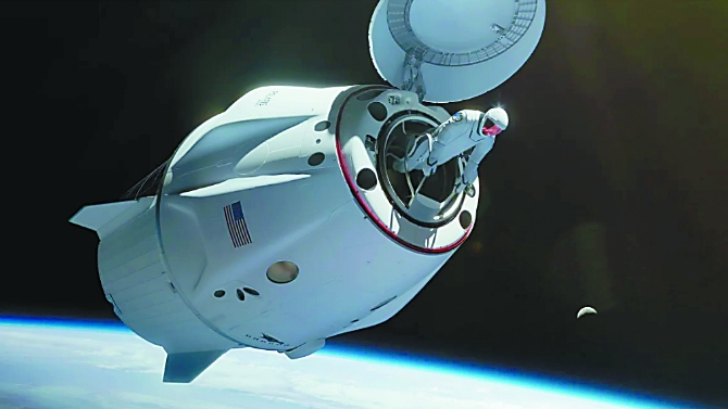 史上首次普通人太空行走，SpaceX舱外服为何又轻又薄?95 / 作者:彩云彩2017 / 帖子ID:129396