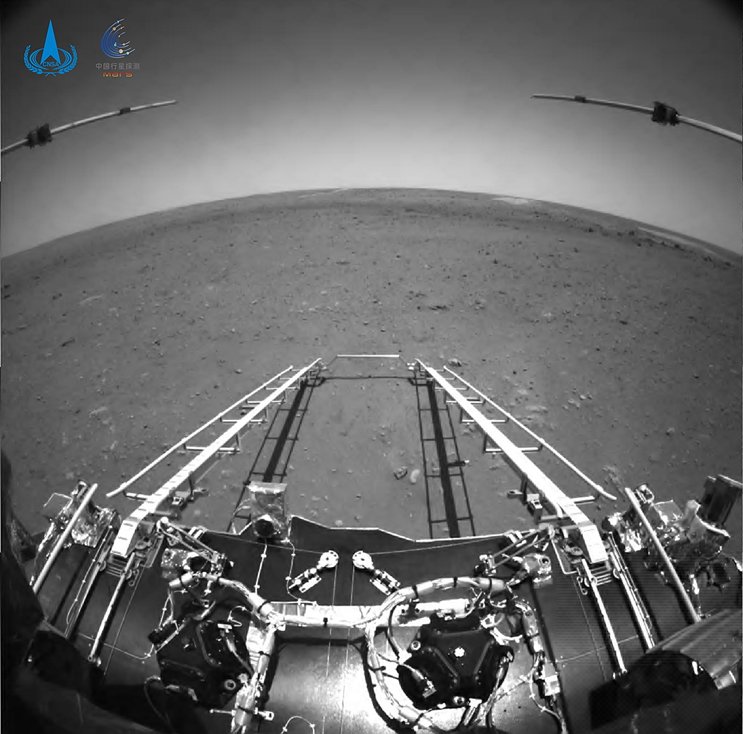 中国首张火星表面照片来了！为什么用了4天，而美国只用20分钟？215 / 作者:啵啵小奥特 / 帖子ID:130708