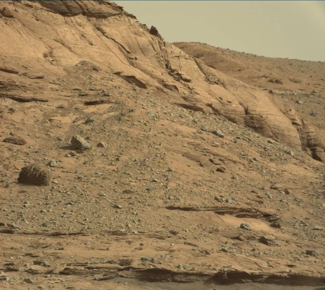 在火星表面探索了24年！美国火星车拍到了什么？多个非凡的构造750 / 作者:一夜雨十年灯潞 / 帖子ID:130629