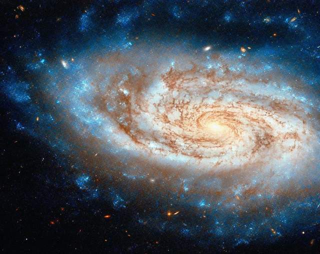 银河系出现3000光年断裂？巨大骨刺刺穿旋臂，幕后黑手是谁？793 / 作者:单丁鹤纷 / 帖子ID:130876