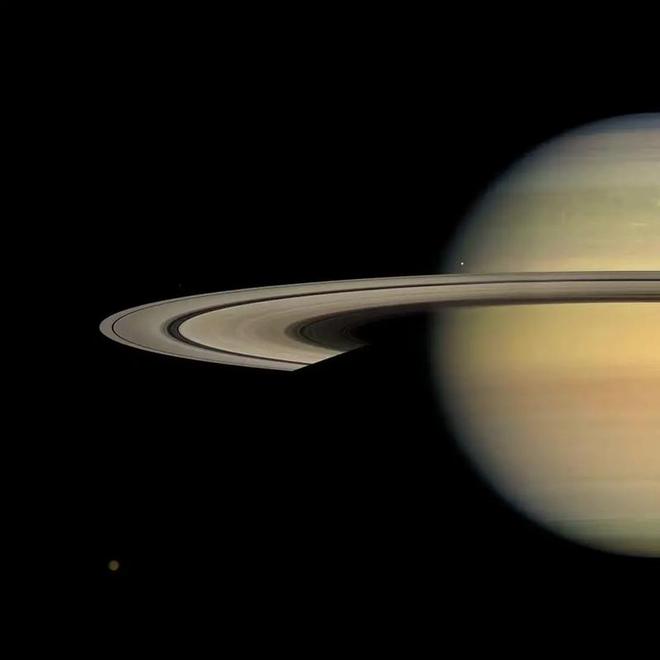 土星环之谜：27万公里长仅10米厚，它究竟是什么？796 / 作者:单丁鹤纷 / 帖子ID:130907