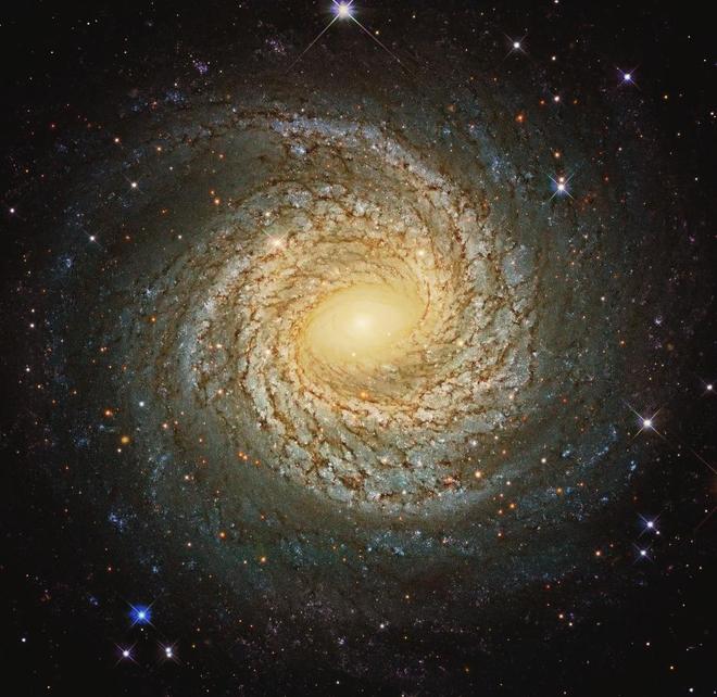 银河系中心异常现象：数十年研究揭示其独特特性614 / 作者:单丁鹤纷 / 帖子ID:130965