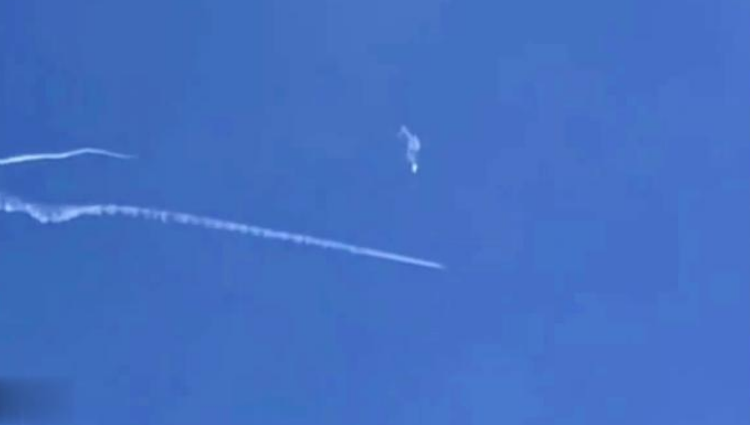 2023年2月12日山东日照UFO事件:疑似美军无人机被中国军方击落(附视频证据)81 / 作者:张立武 / 帖子ID:131280 2023年2月12日山东日照UFO事件:疑似美军无人机被中国军方击落(附视频证据)81 / 作者:张立武 / 帖子ID:131280