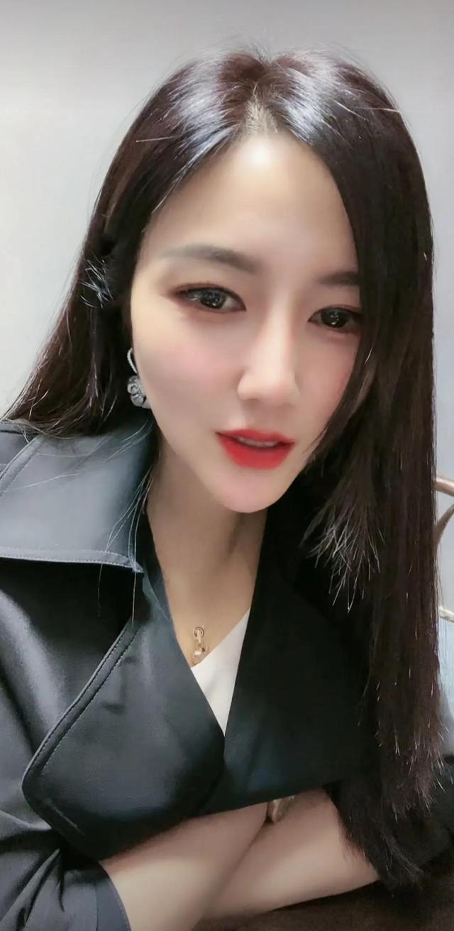 最美的美女_912 / 作者:UFO爱好者 / 帖子ID:98673
