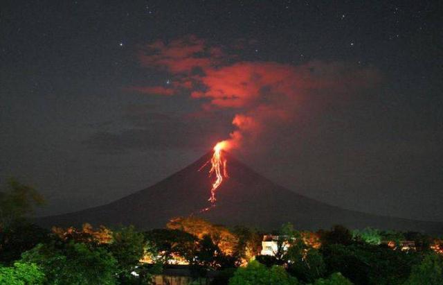 黄石公园超级火山_黄石公园超级火山爆发828 / 作者:UFO爱好者 / 帖子ID:102250