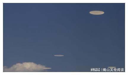 不明飞行物原来早就出现过了, 画家亲笔画下, 就在南京朱雀桥上414 / 作者:UFO爱好者 / 帖子ID:115871