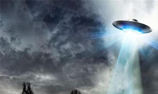 UFOҹˣɽϿճ֡һβĵƬ689 / :UFO / ID:117187