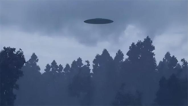 1990꣬սոUFOĿ˶¼Ƭ819 / :UFO / ID:118053