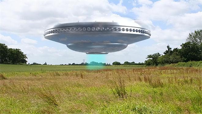 2015ĿUFOͣҰϷǷһũͼ129 / :UFO / ID:117857